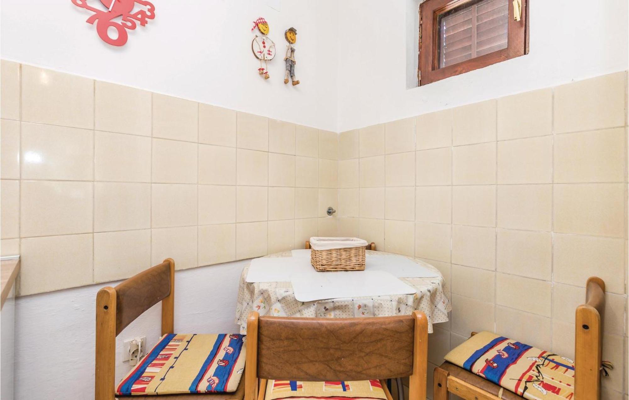 Stunning Apartment In Barbat-Rab With Wifi Barbat na Rabu Exterior photo